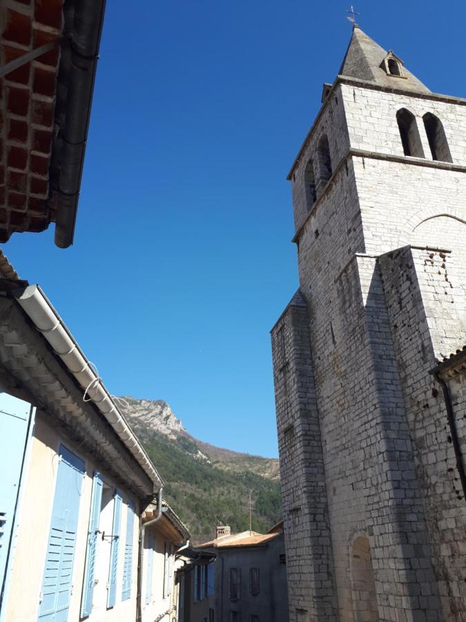 Les Mirabelles Chambres D'Hotes Sisteron Eksteriør bilde
